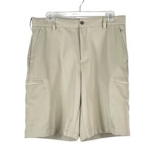 IZOD Men's Khaki Golf Classic Shorts Size 32 Pockets Flat Front READ